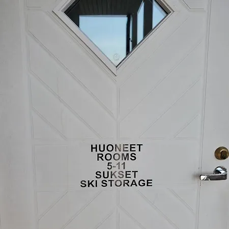 Vaeltajankulma H6 Ylläsjärvi