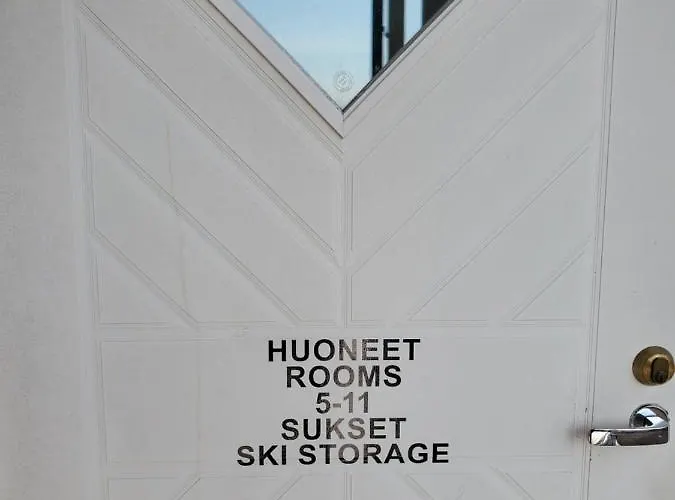 Vaeltajankulma H6 Ylläsjärvi